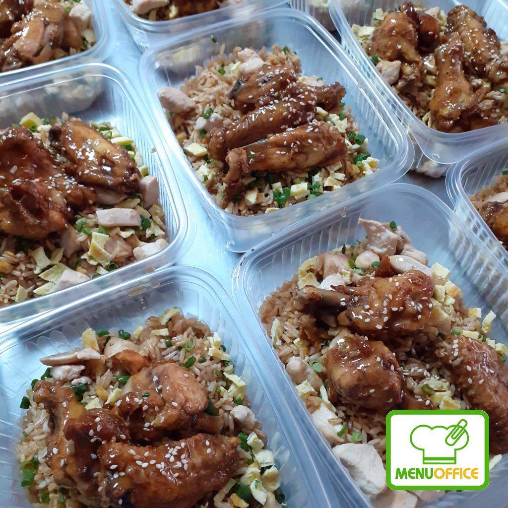 Arroz chaufa con alitas orientales