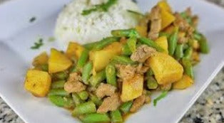 Vainitas salteadas con carne guisada